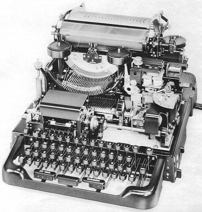 Fernschreibmaschine Siemens T37, gefertigt 1957